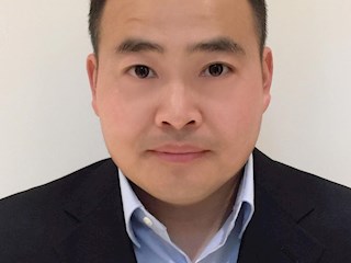 2000届优秀校友-张瑞